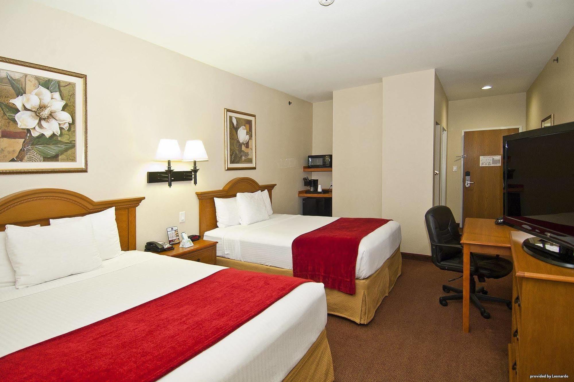 Best Western Лонгв'ю Номер фото